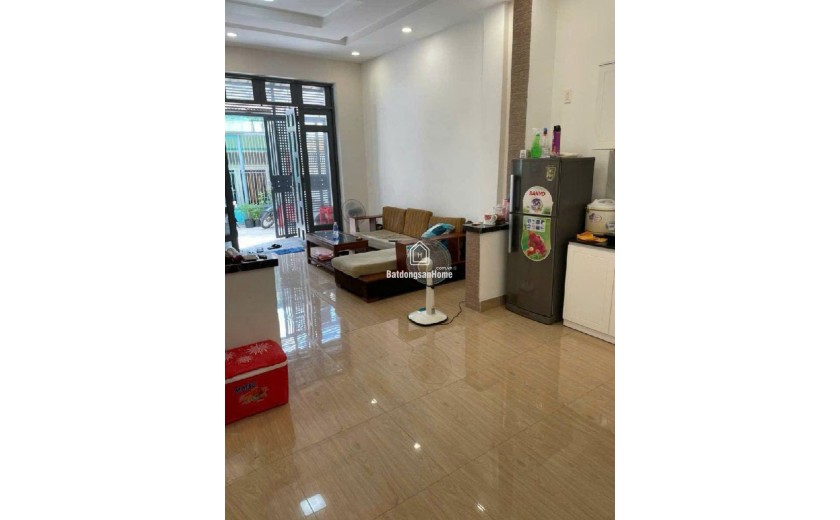 Giảm 150tr! Nhà Vuông đẹp 63m2 – Thống Nhất QV